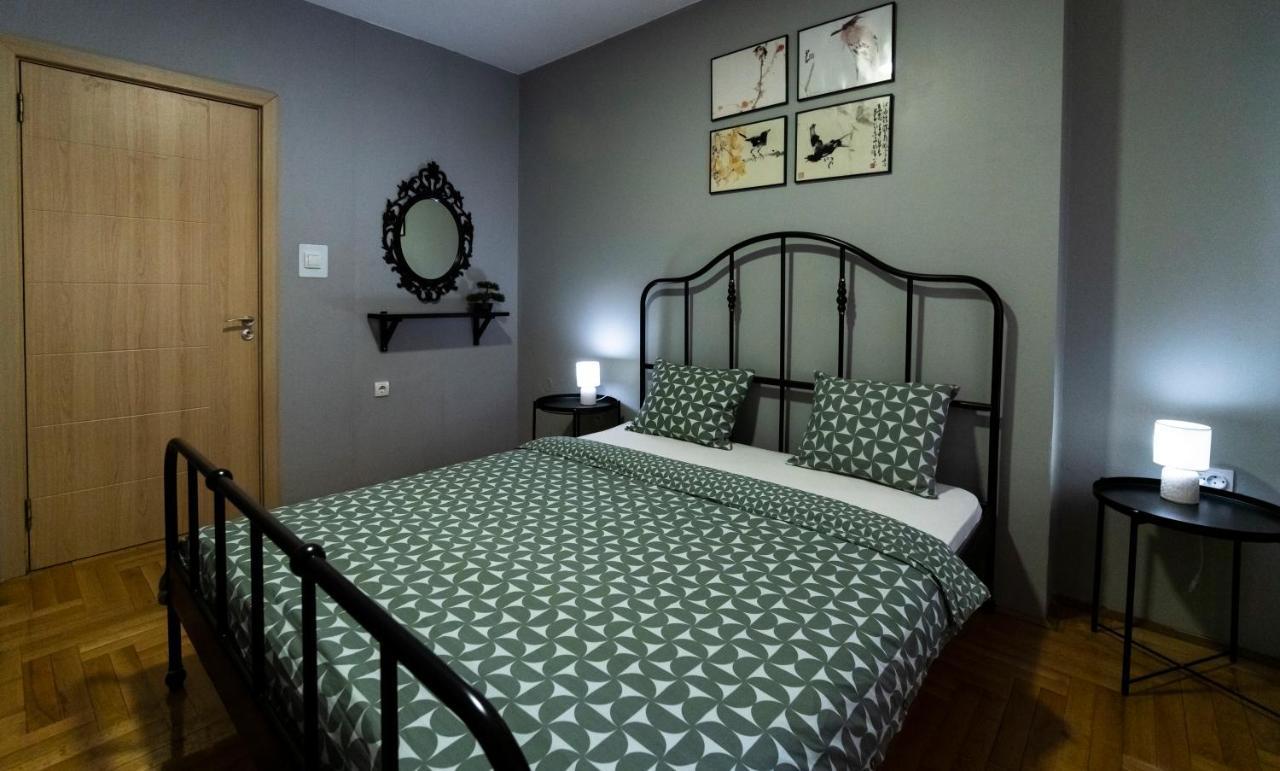 Central Fenix Apartment - Free Private Parking-Fast Wi-Fi โนวีซาด ภายนอก รูปภาพ
